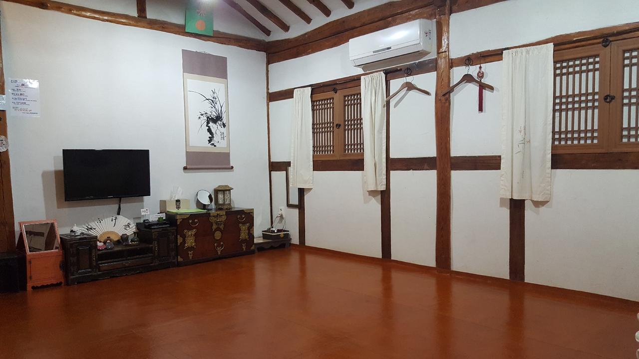 Inyeon Hanok Guesthouse Jeonju Dış mekan fotoğraf