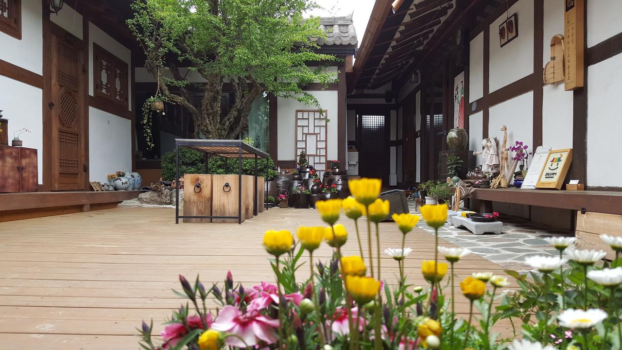 Inyeon Hanok Guesthouse Jeonju Dış mekan fotoğraf